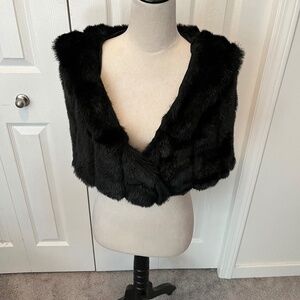 Lulu Guinness one size faux fur wrap